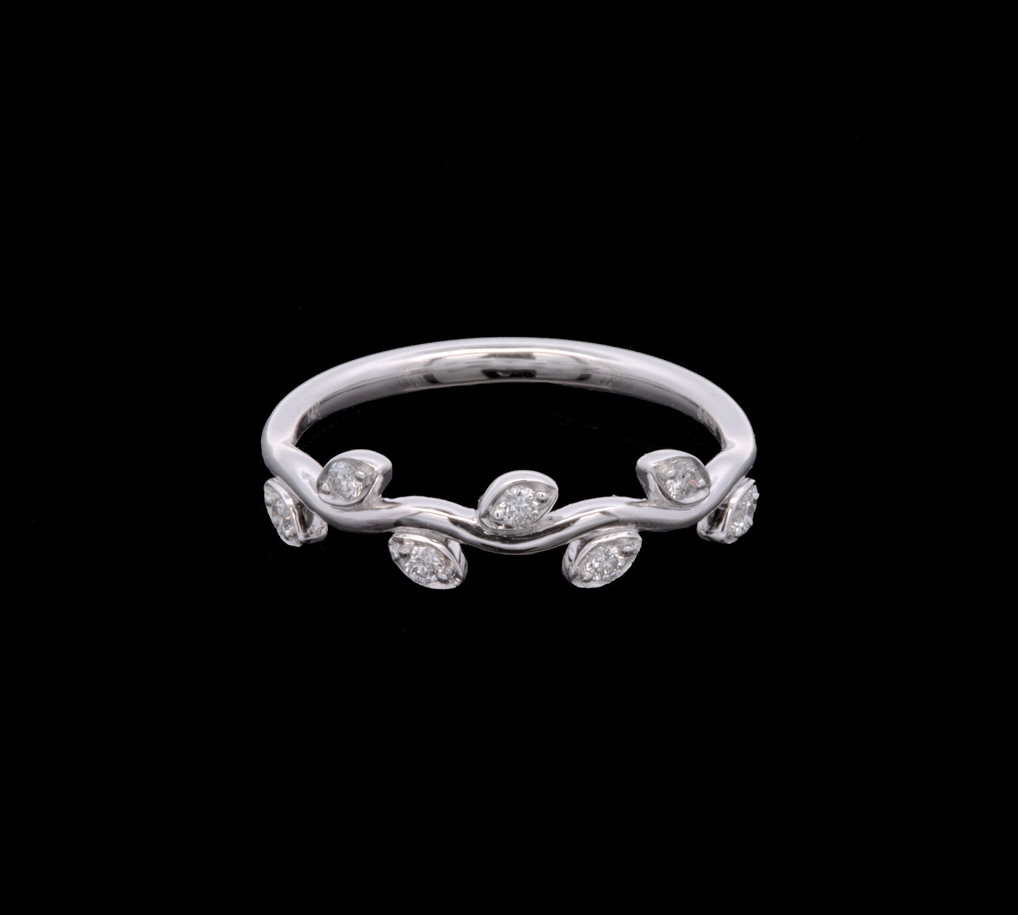 14K White Gold Diamond Off-Set Diamond Leaf Band