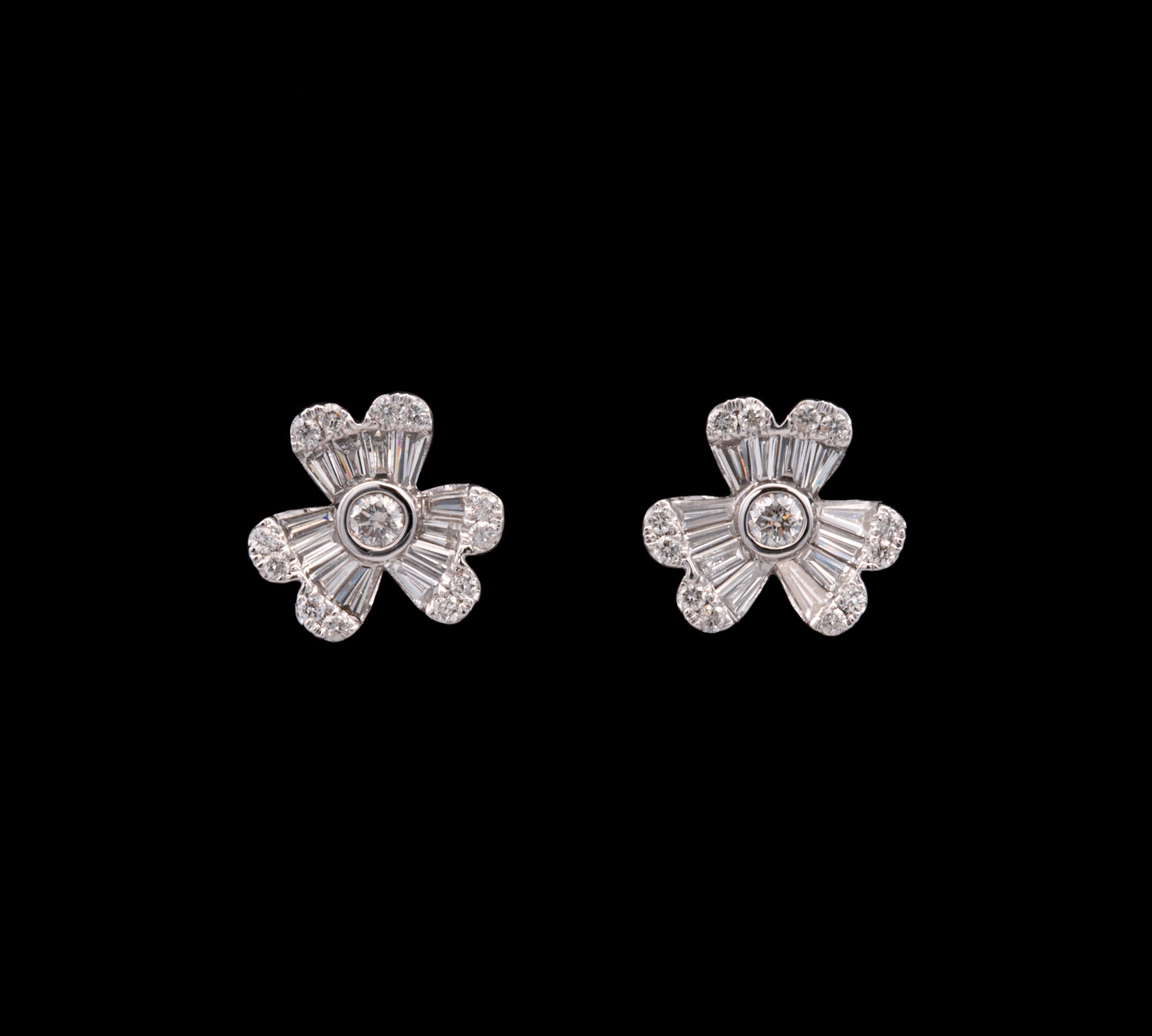 14K White Gold Diamond Flower Stud Earrings