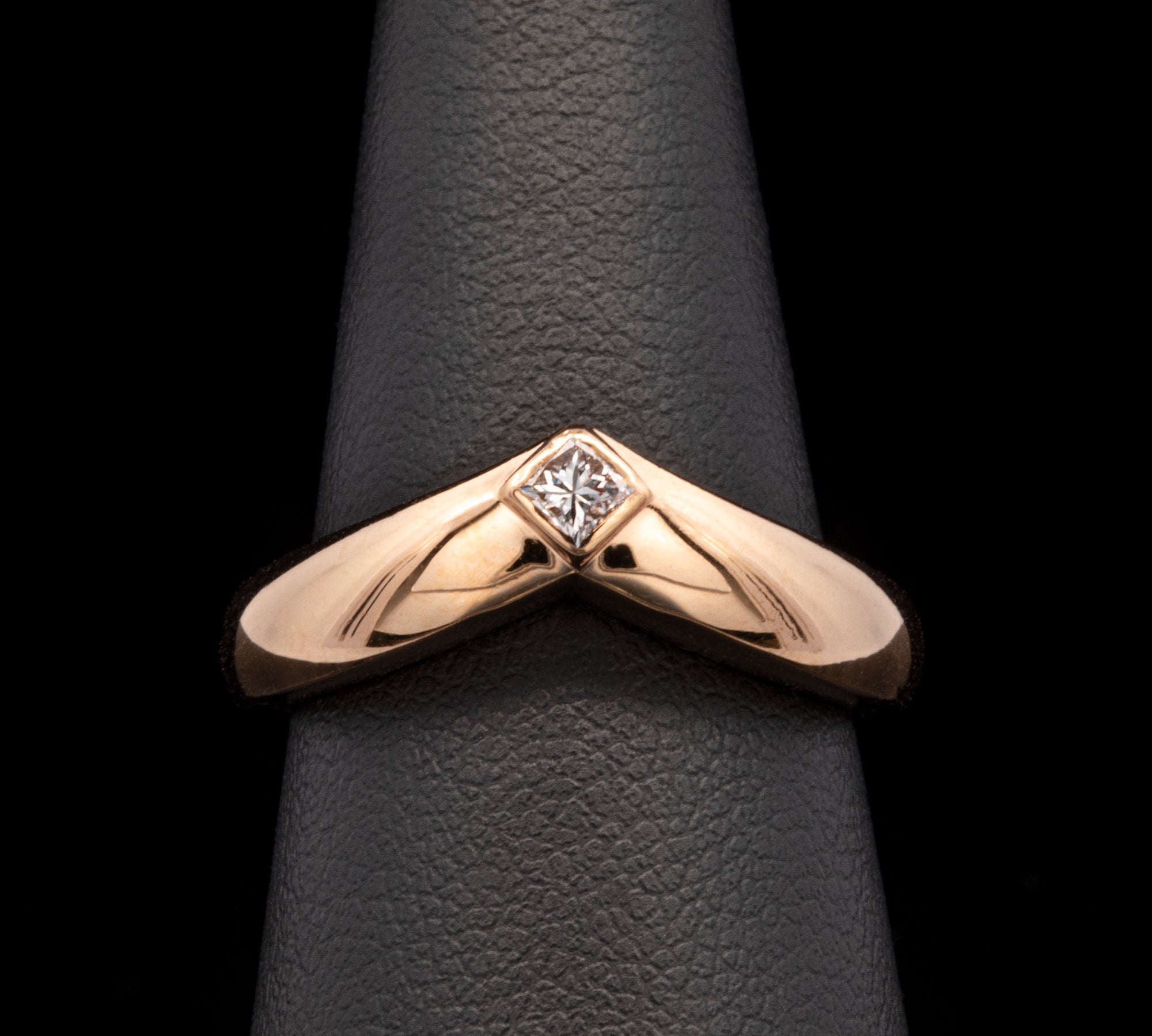 18K Yellow Gold Cartier Triandre Bezel Set Diamond Solitaire V-Shaped Ring