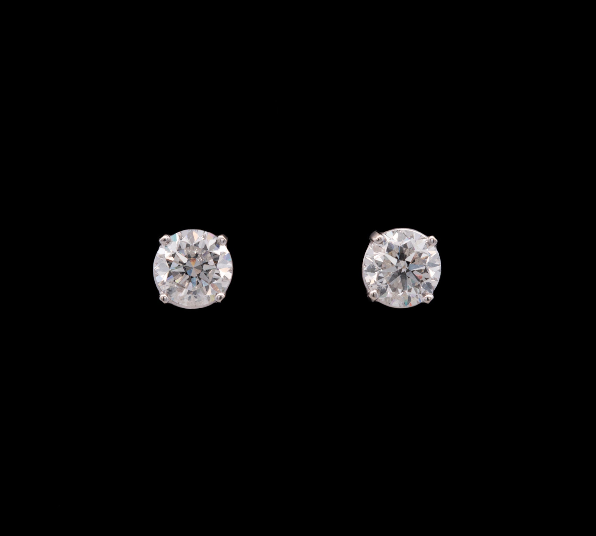 14K White Gold 1.60ctw Round Brilliant Cut Diamond Stud Earrings