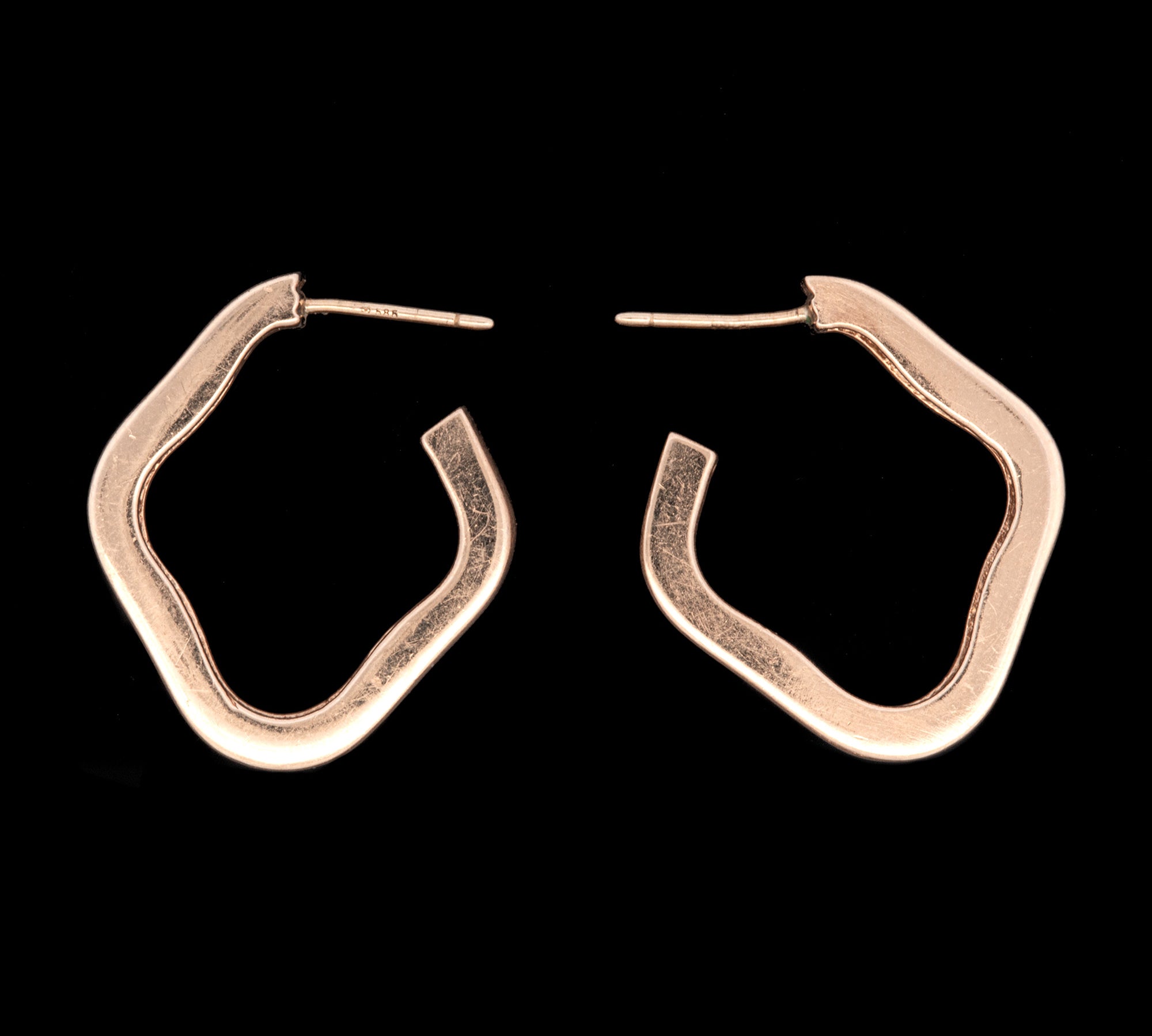14K Yellow Gold Brushed Finish Square Hoop Earrings With Diamond Accents