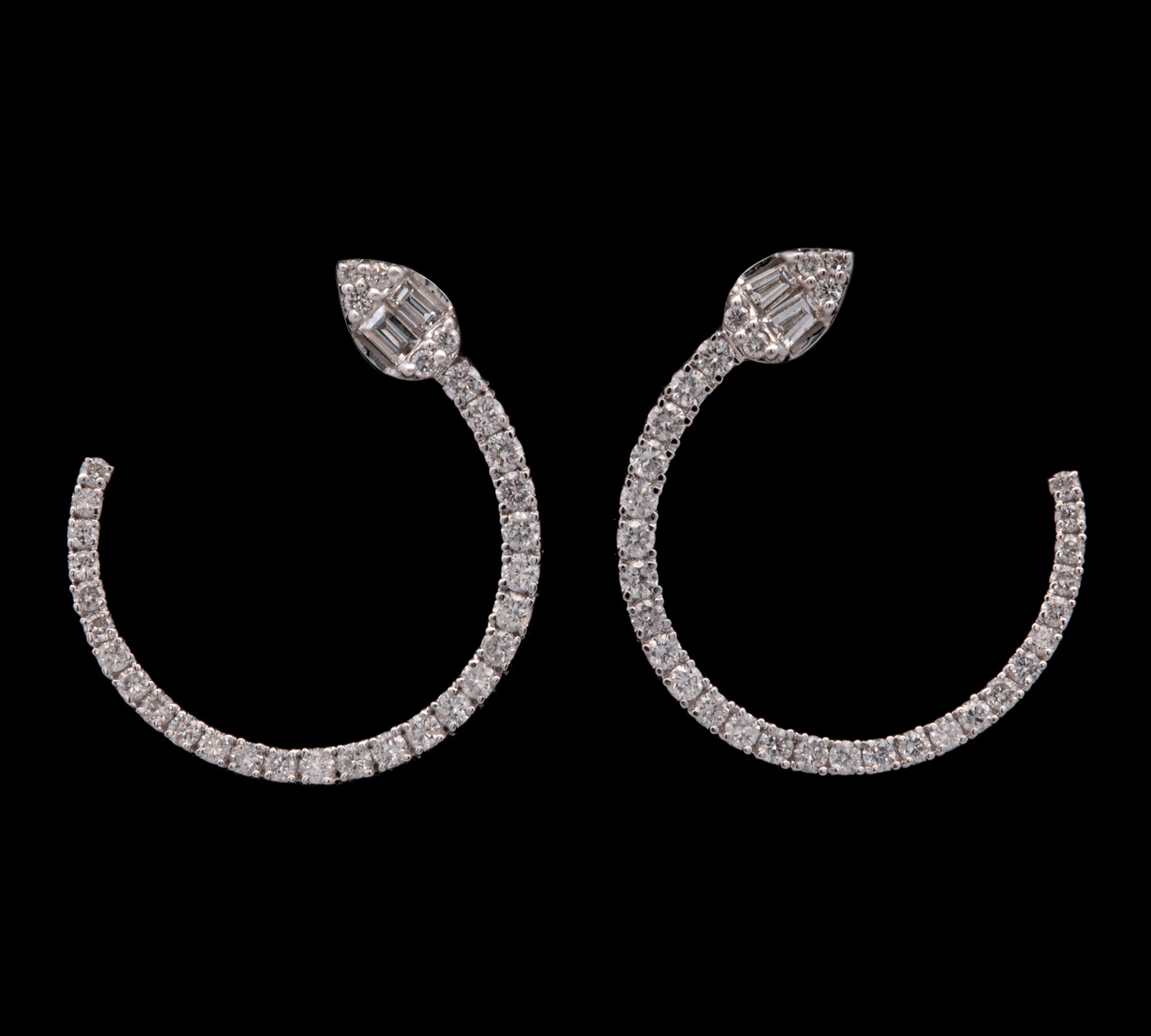 14K White Gold Diamond Circle Earrings