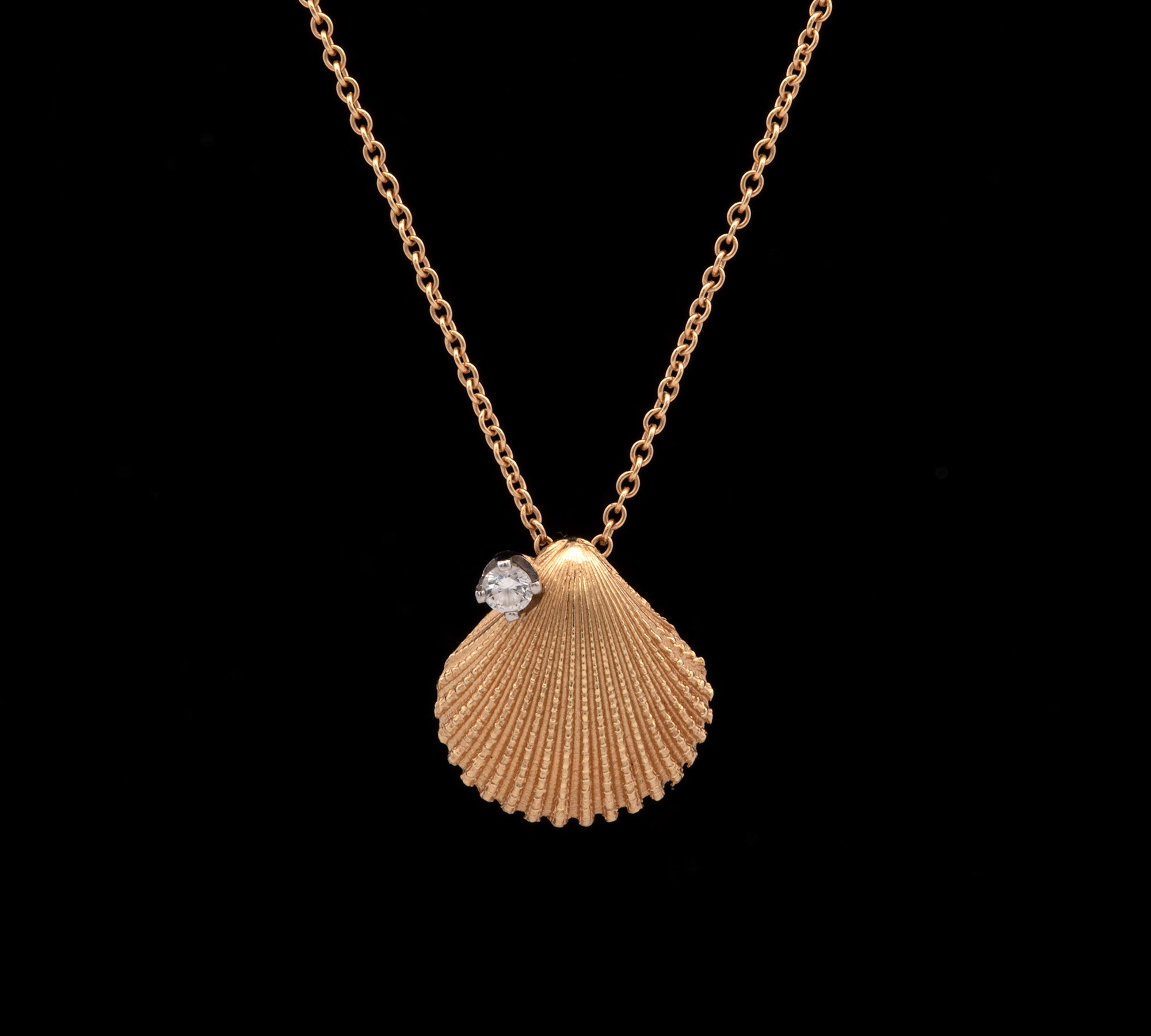 18K Yellow Gold Tiffany & Co. Shell Pendant With Diamond Accent And 18Inch Cable Chain