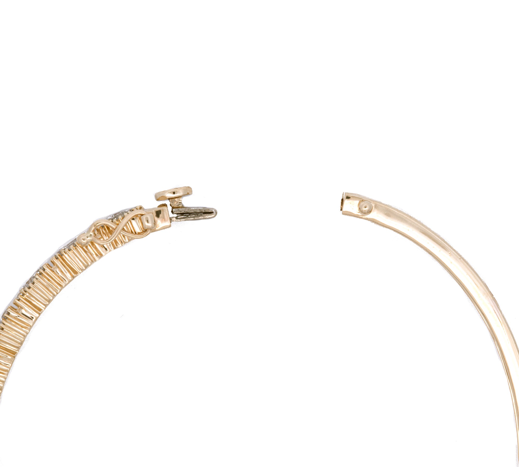 14K Yellow Gold Clover Diamond Bangle Bracelet