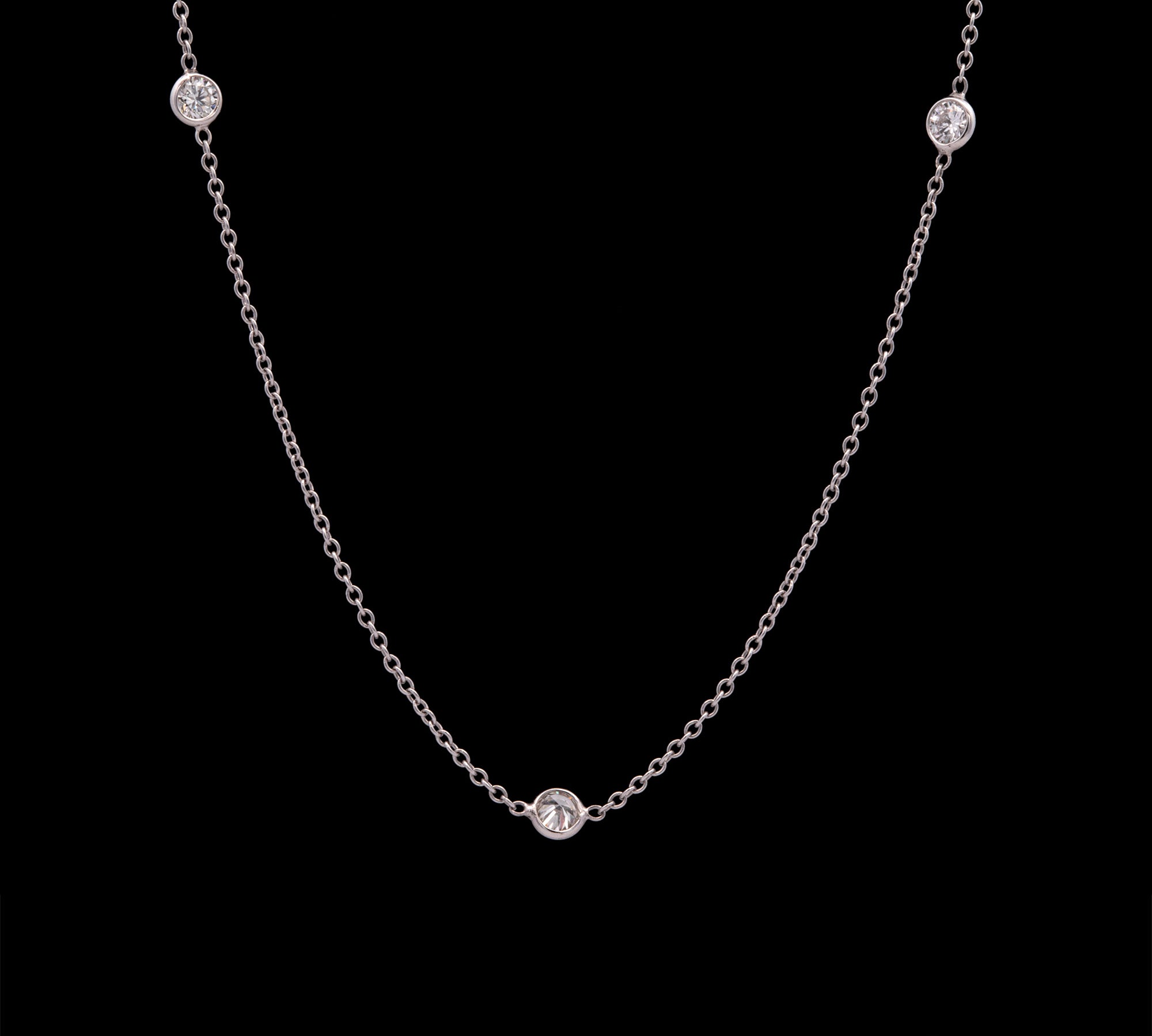 18K White Gold 0.70ctw Round Diamond Station Necklace