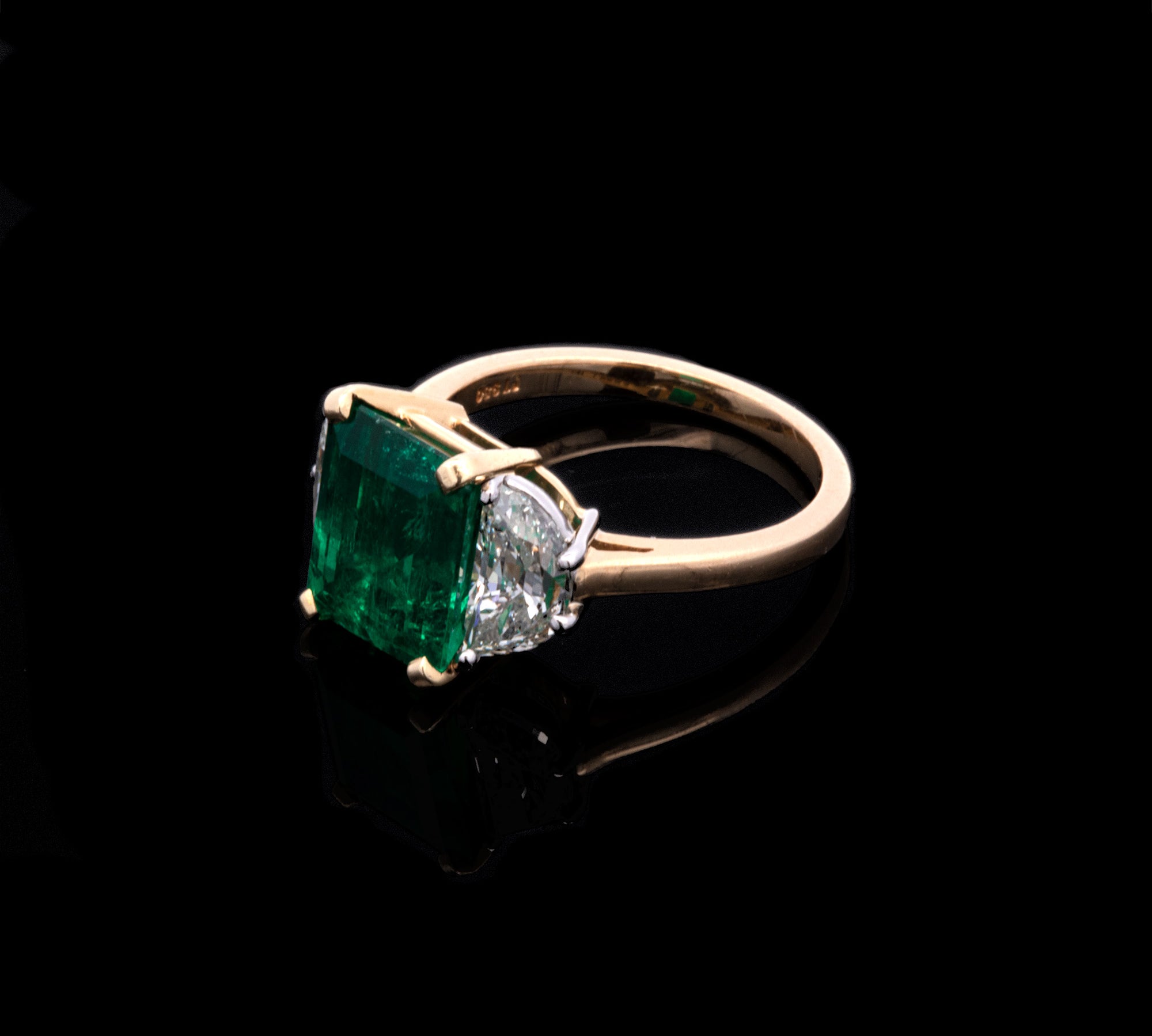 18K Yellow Gold And Platinum Emerald And Diamond Ring