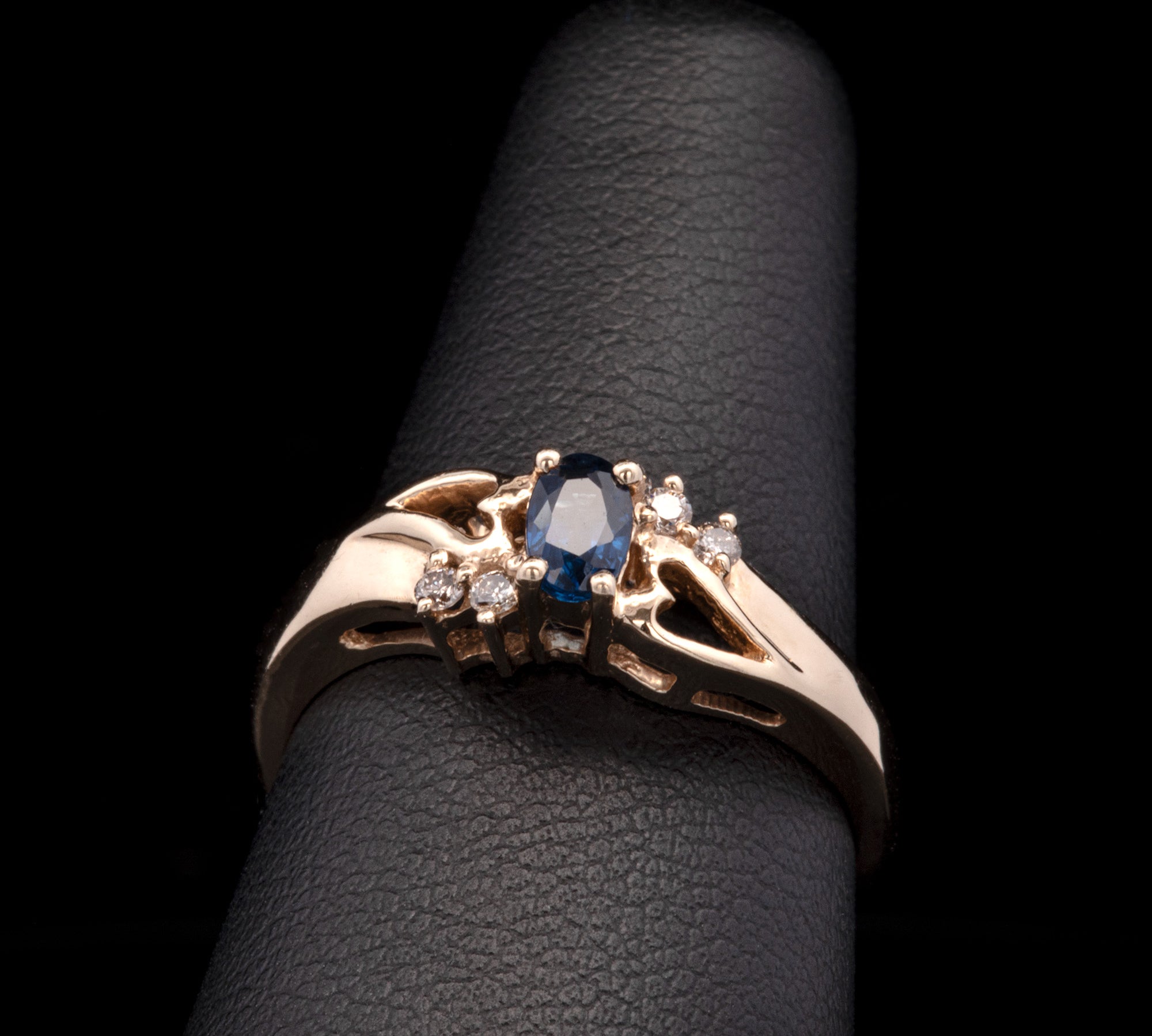 14K Yellow Gold Oval Sapphire And Diamond Ring