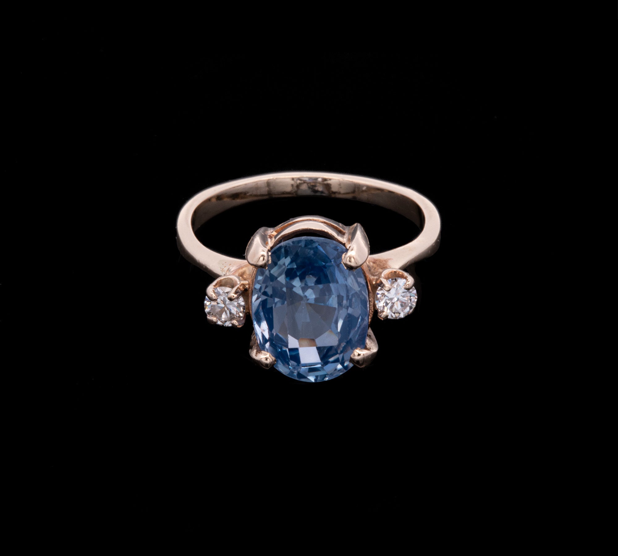 14K Yellow Gold Oval Sapphire And Diamond Ring