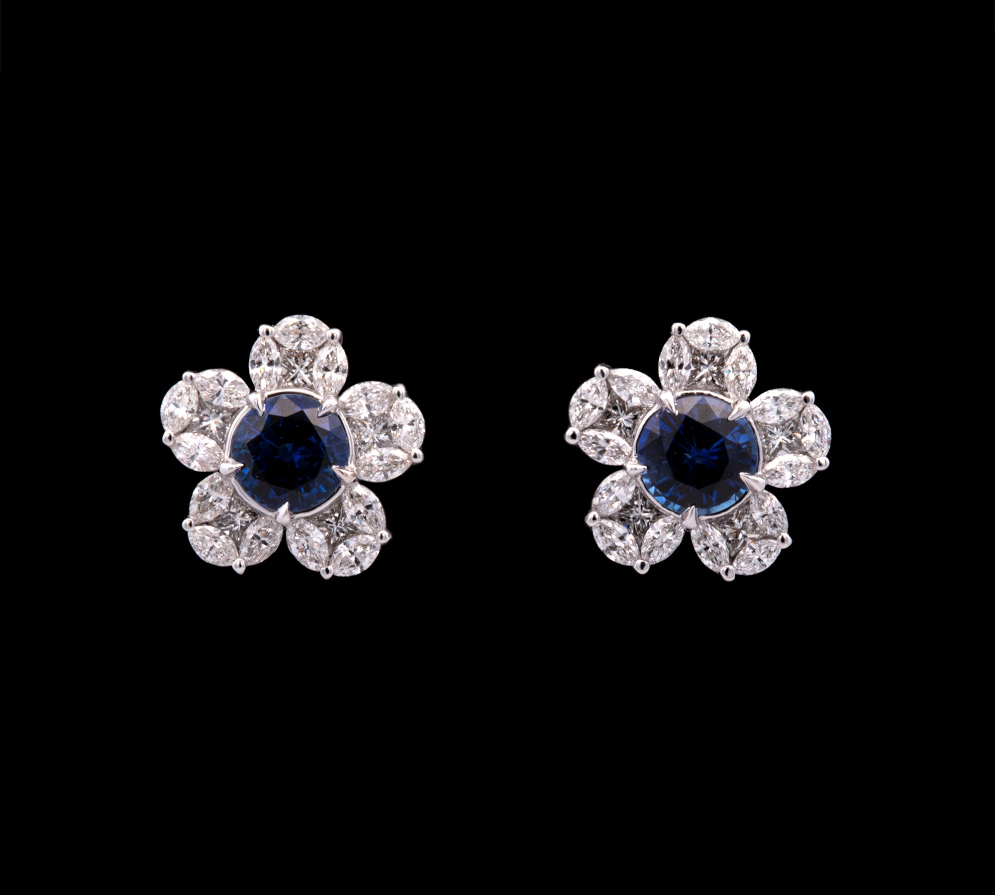 18K White Gold Sapphire And Diamond Flower Stud Earrings