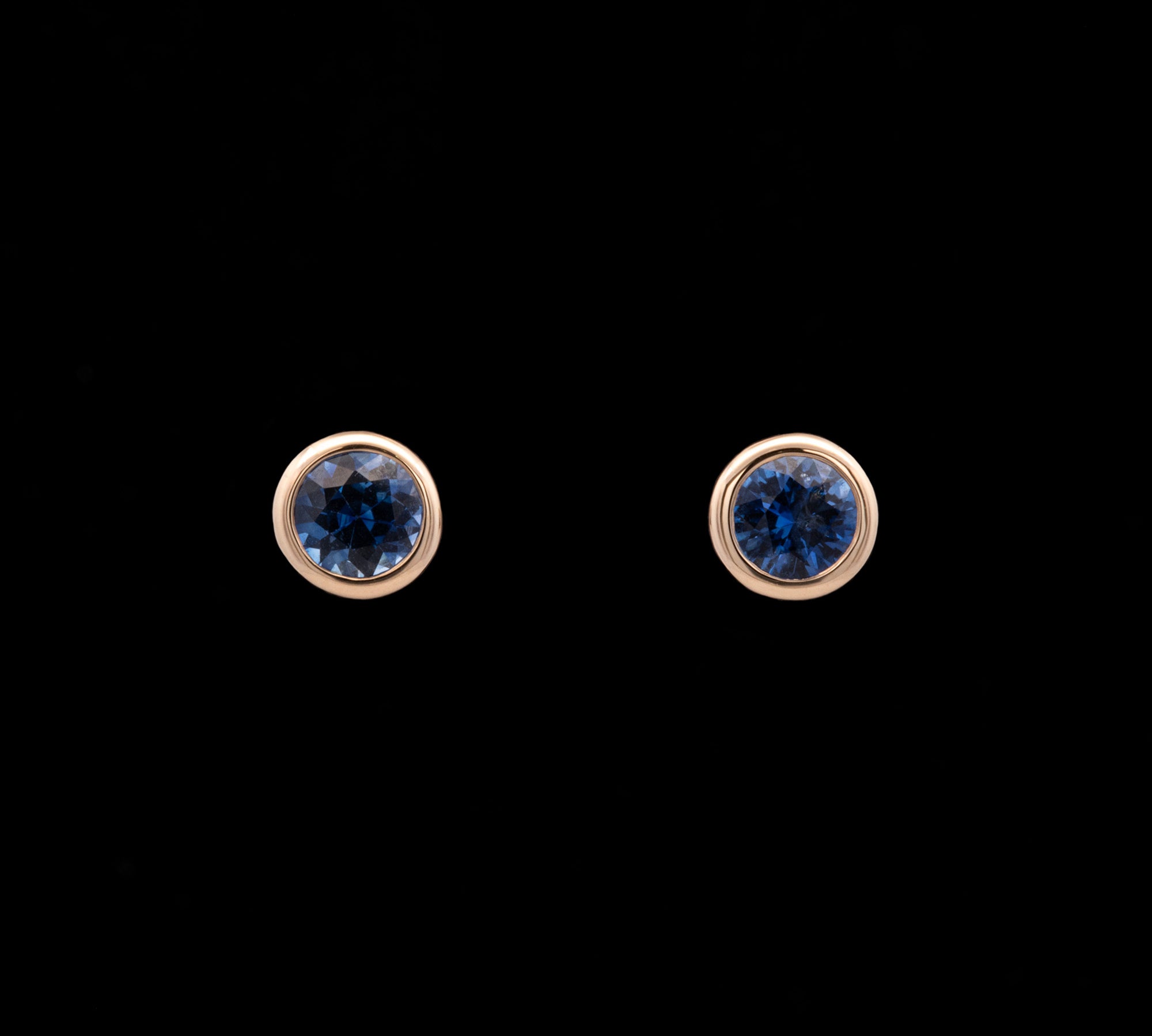 18K Yellow Gold Bezel Set Ceylon Sapphire Stud Earrings