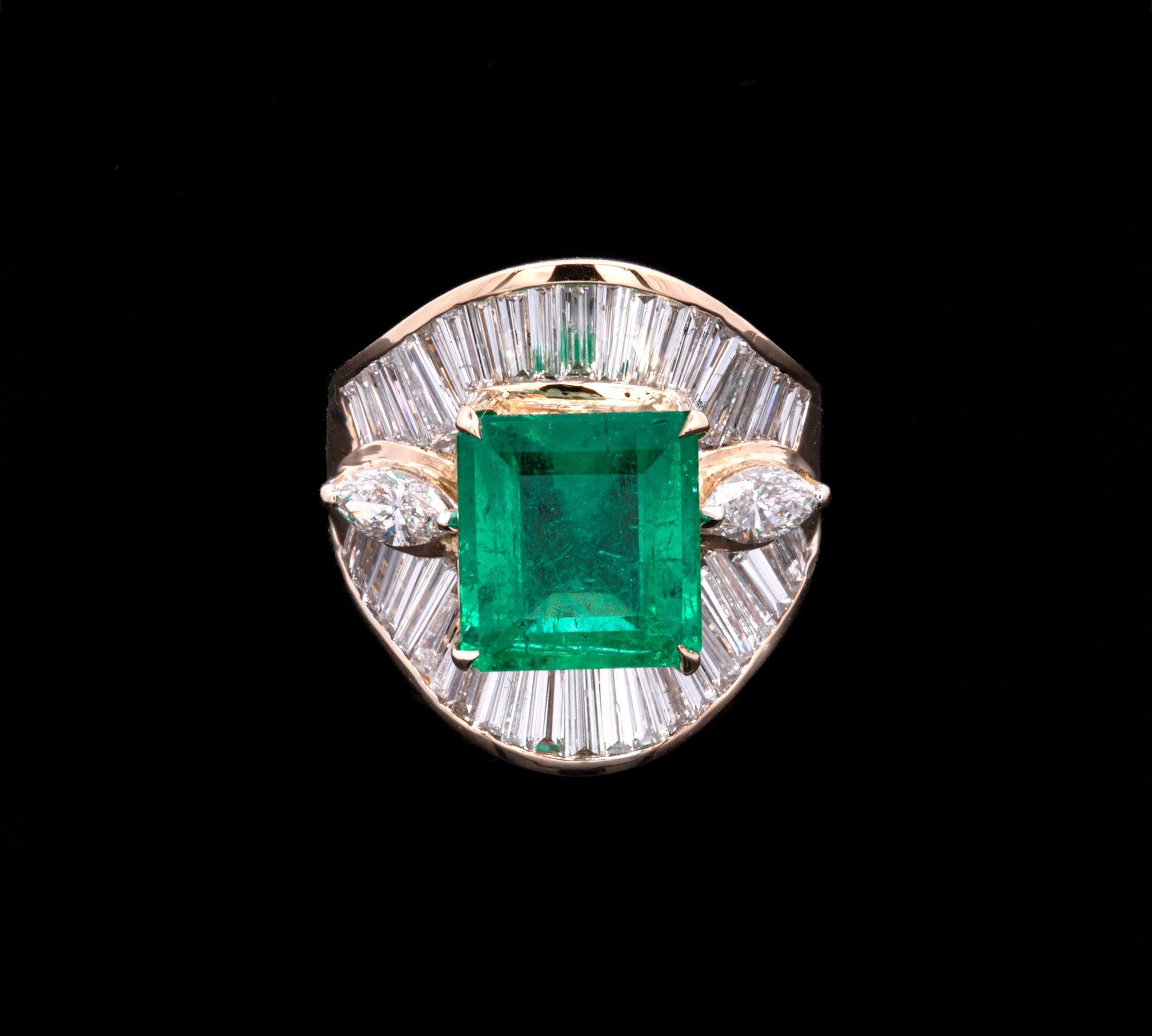18K Yellow Gold Emerald And Diamond Ring