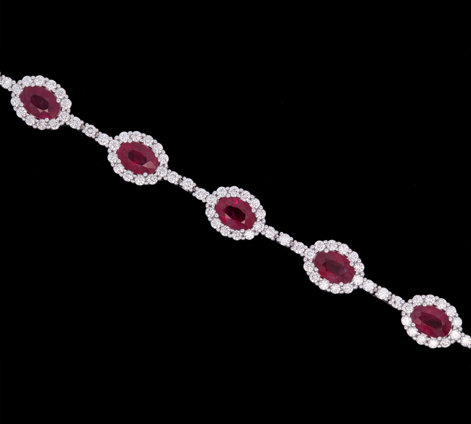 18K White Gold Oval Ruby And Diamond Bracelet