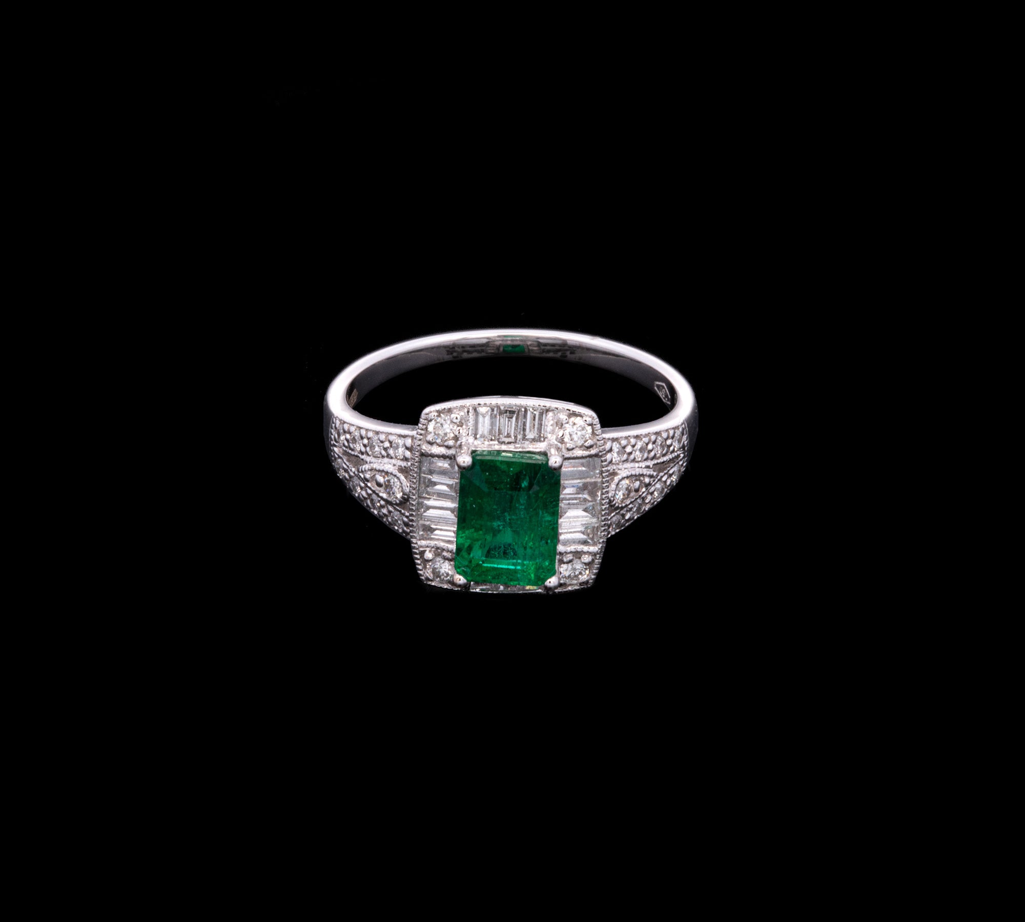 18K White Gold Emerald And Diamond Ring