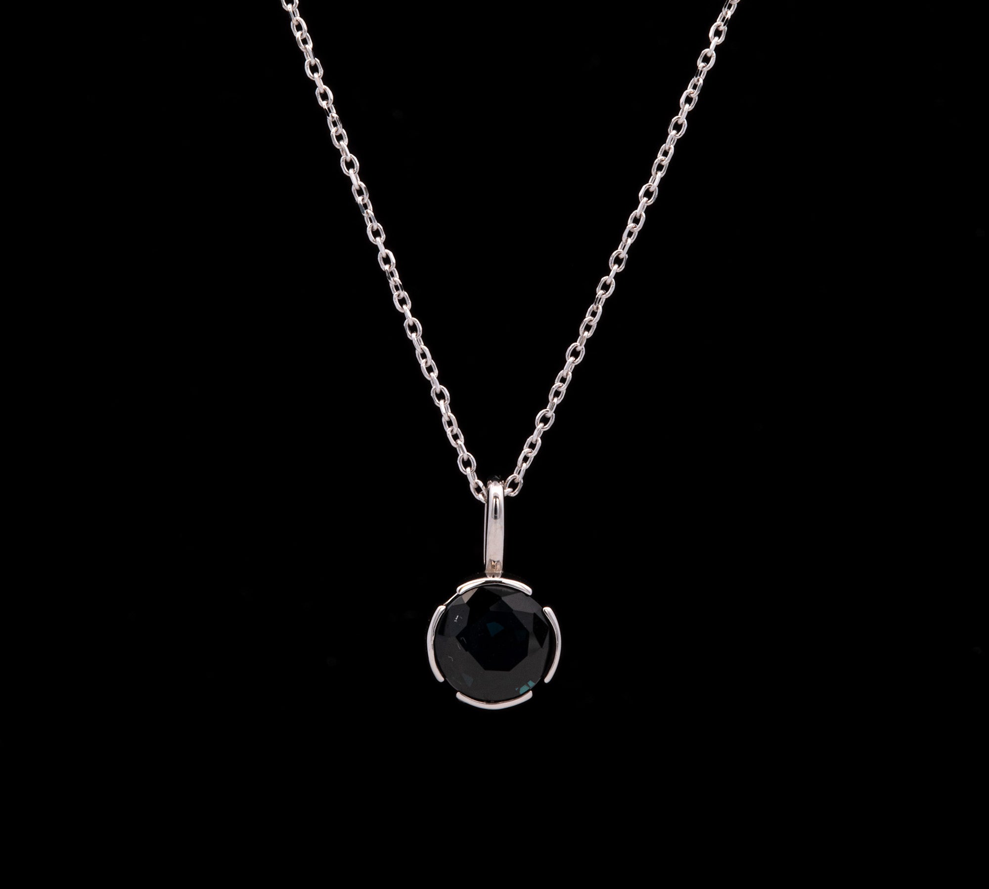 14K White Gold Round Sapphire Pendant With 18 Inch Chain