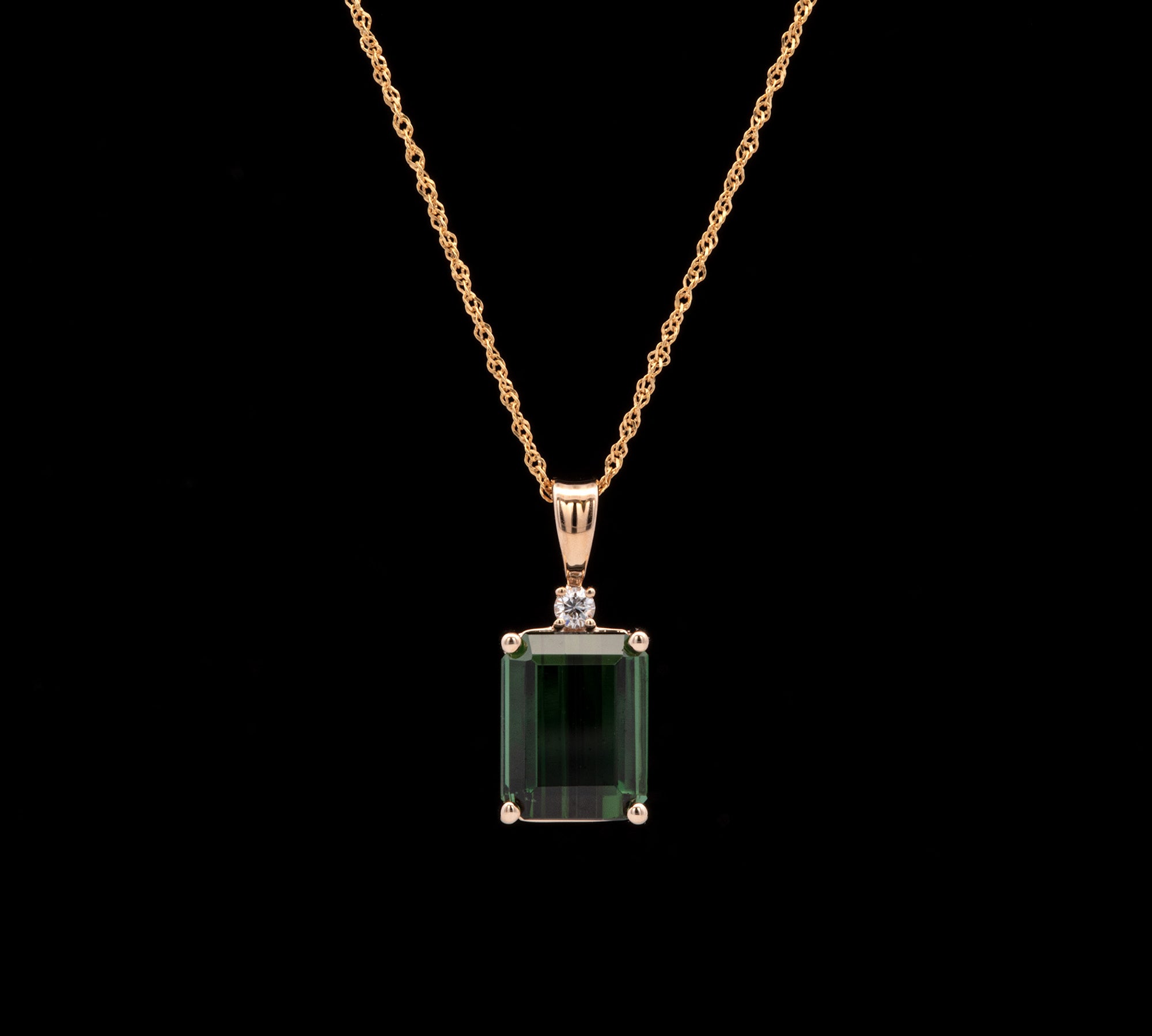 14K Yellow Gold Emerald Cut Green Tourmaline And Diamond Pendant With 20 Inch Chain