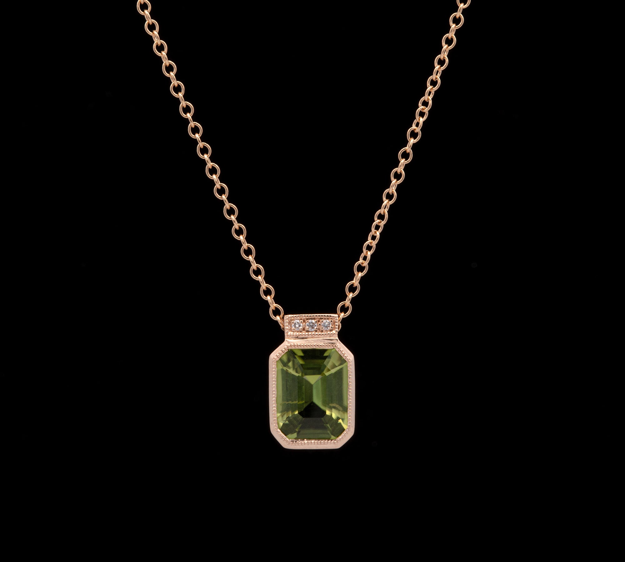 14K Yellow Gold Peridot And Diamond Pendant With 18 Inch Chain