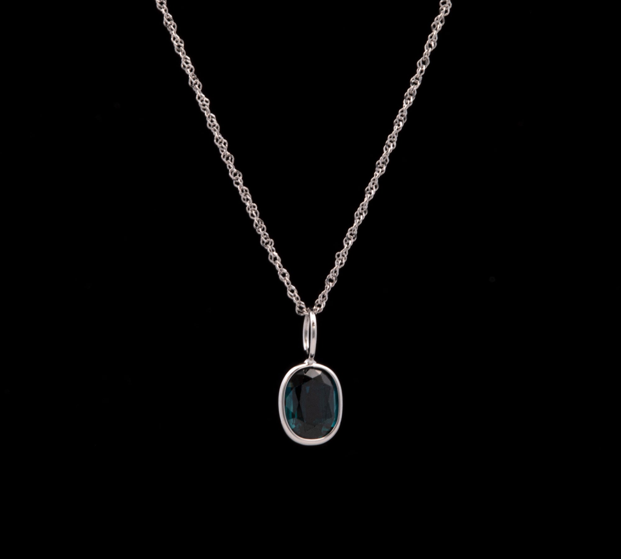 14K White Gold Bezel Set Oval Blue Sapphire Pendant With 18 Inch Chain