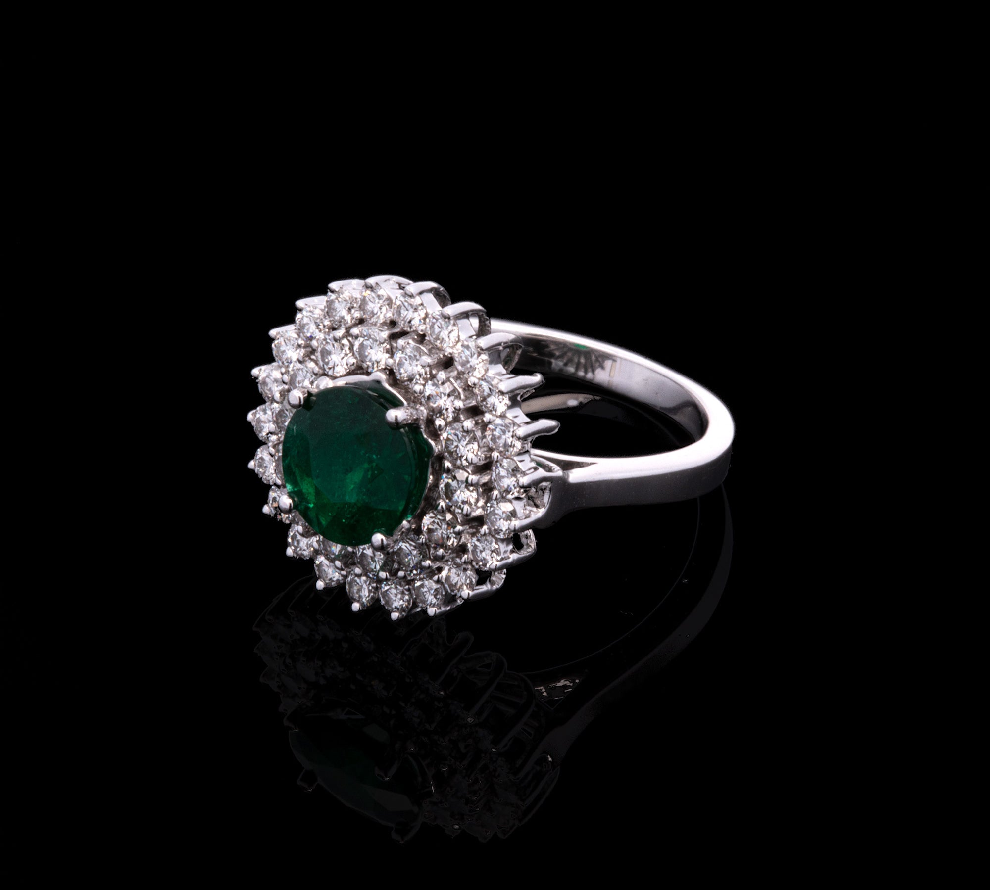 18K White Gold Round Emerald And Diamond Halo Ring