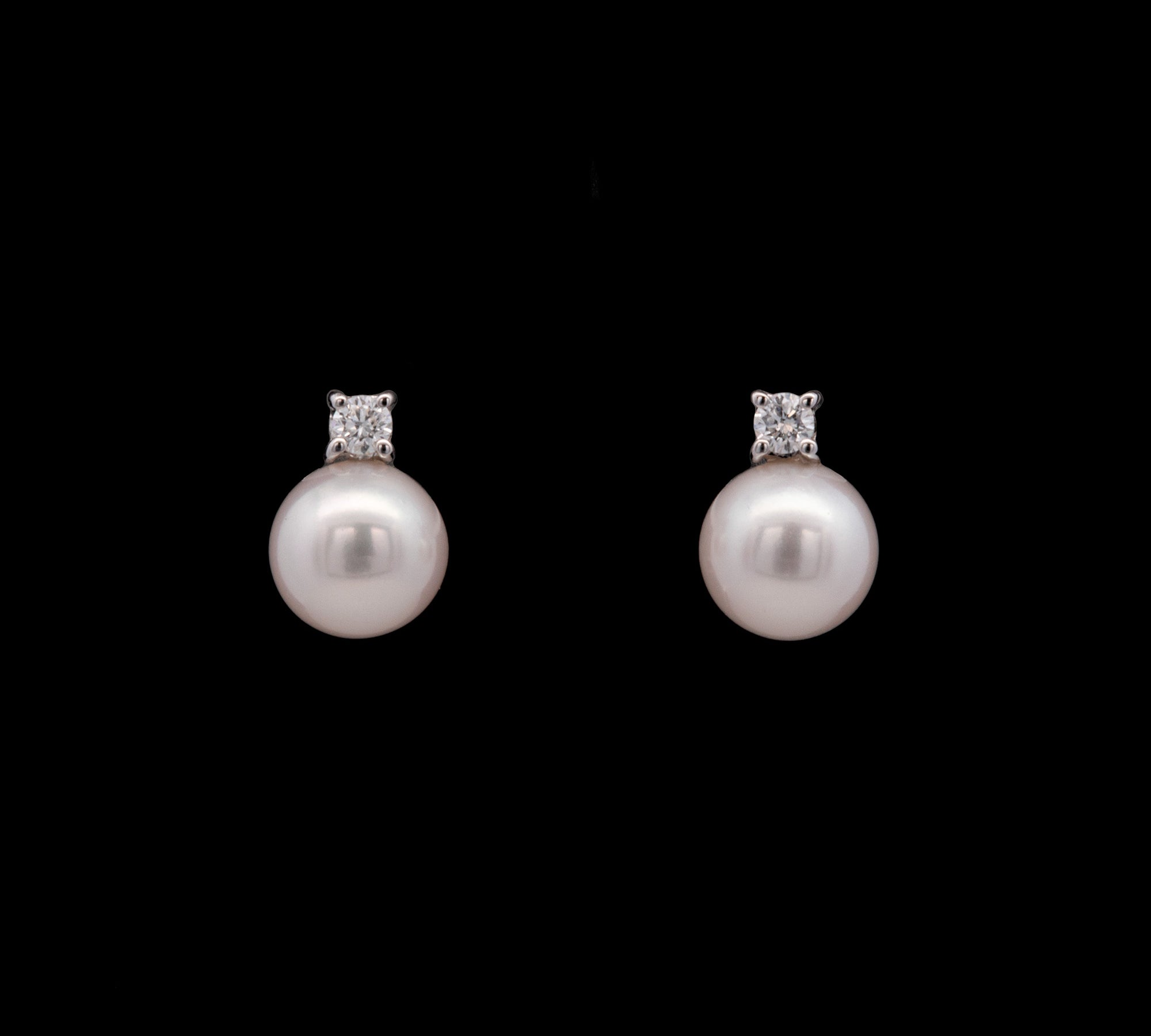 14K White Gold Pearl Stud Earrings With Diamond Accent