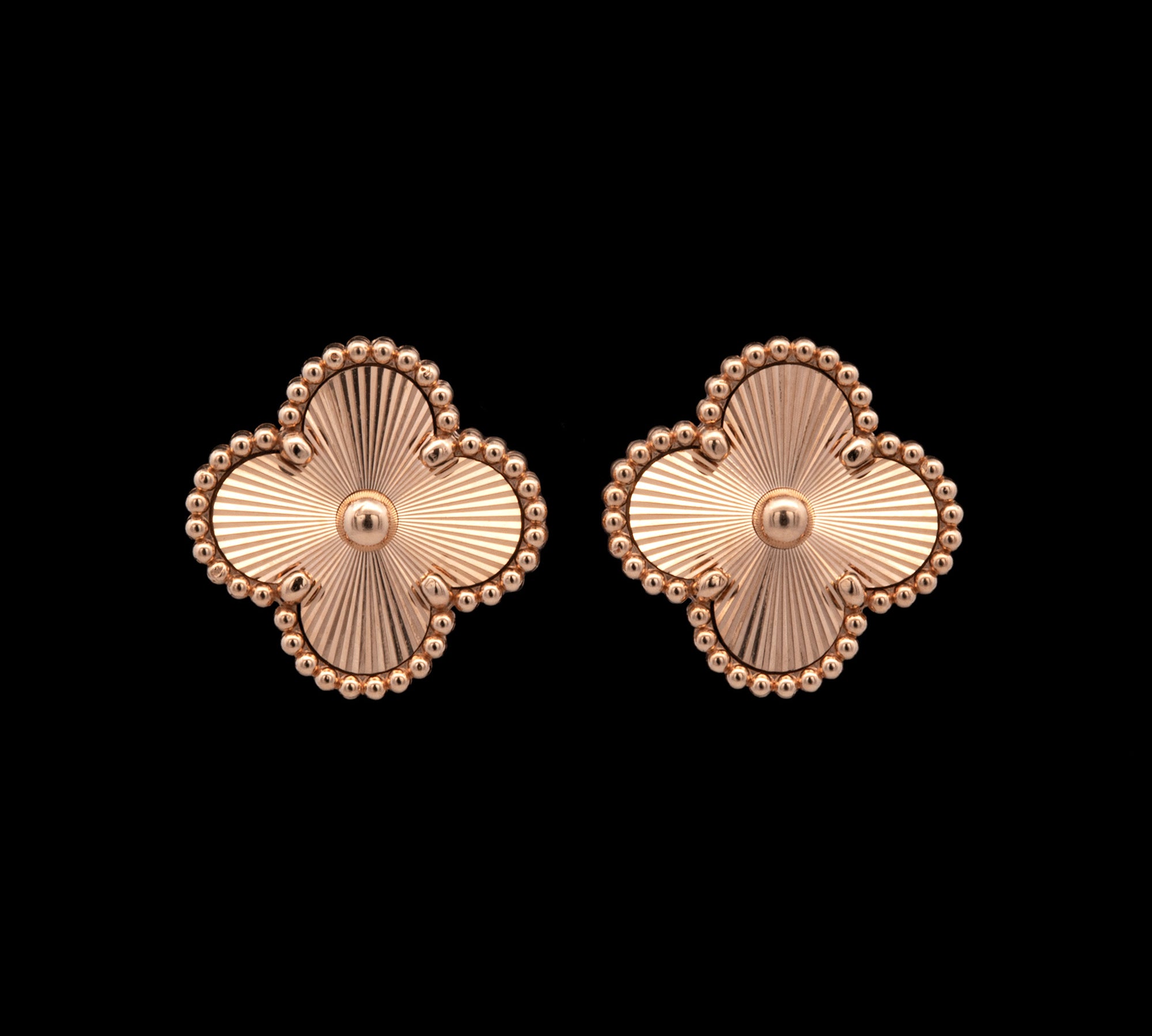 18K Yellow Gold Clover Stud Earrings With Beaded Edge