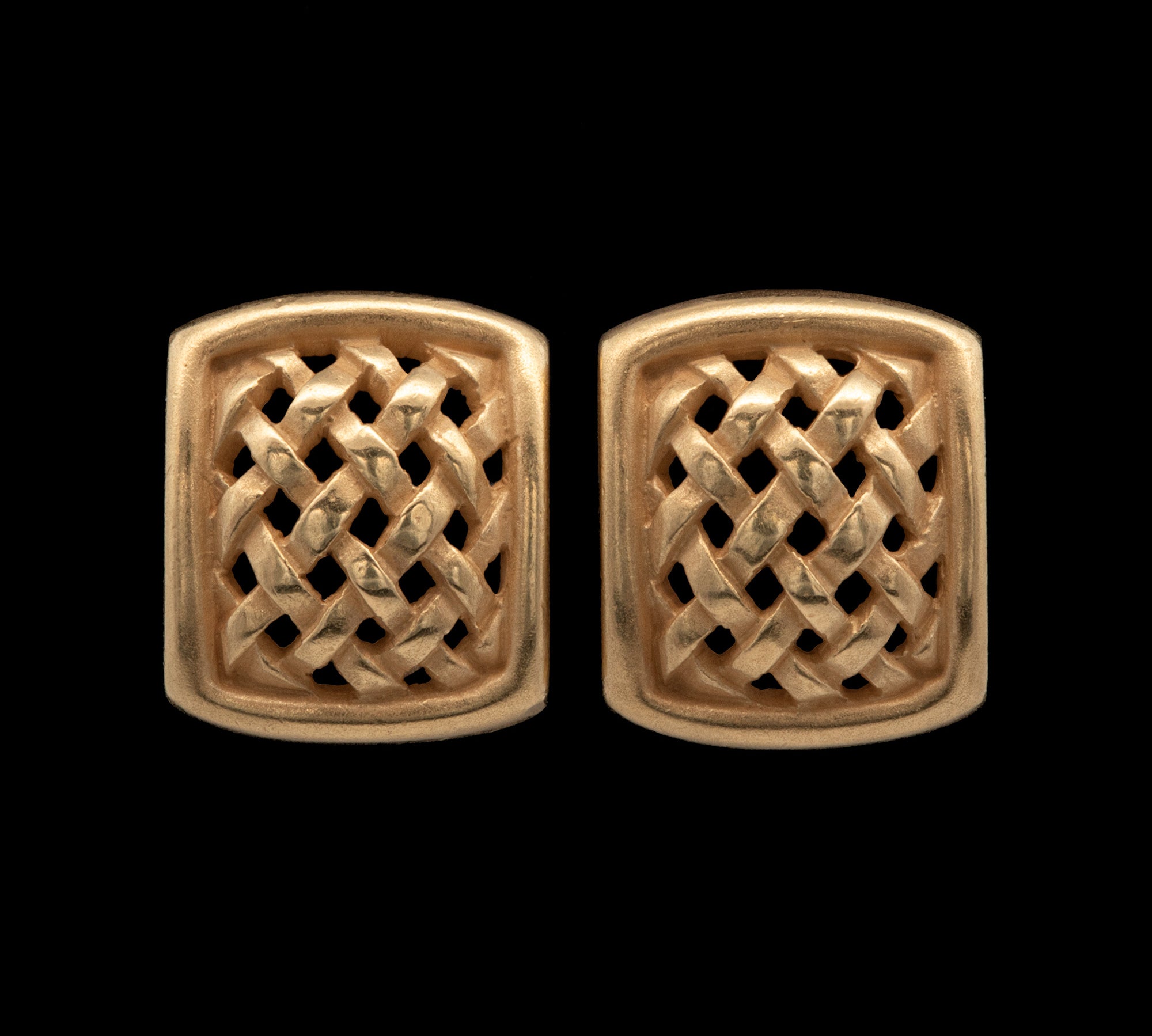 18K Yellow Gold "Kisselstein Cord" Textured Woven Cushion Shaped Earrings With Post And Omega Backs