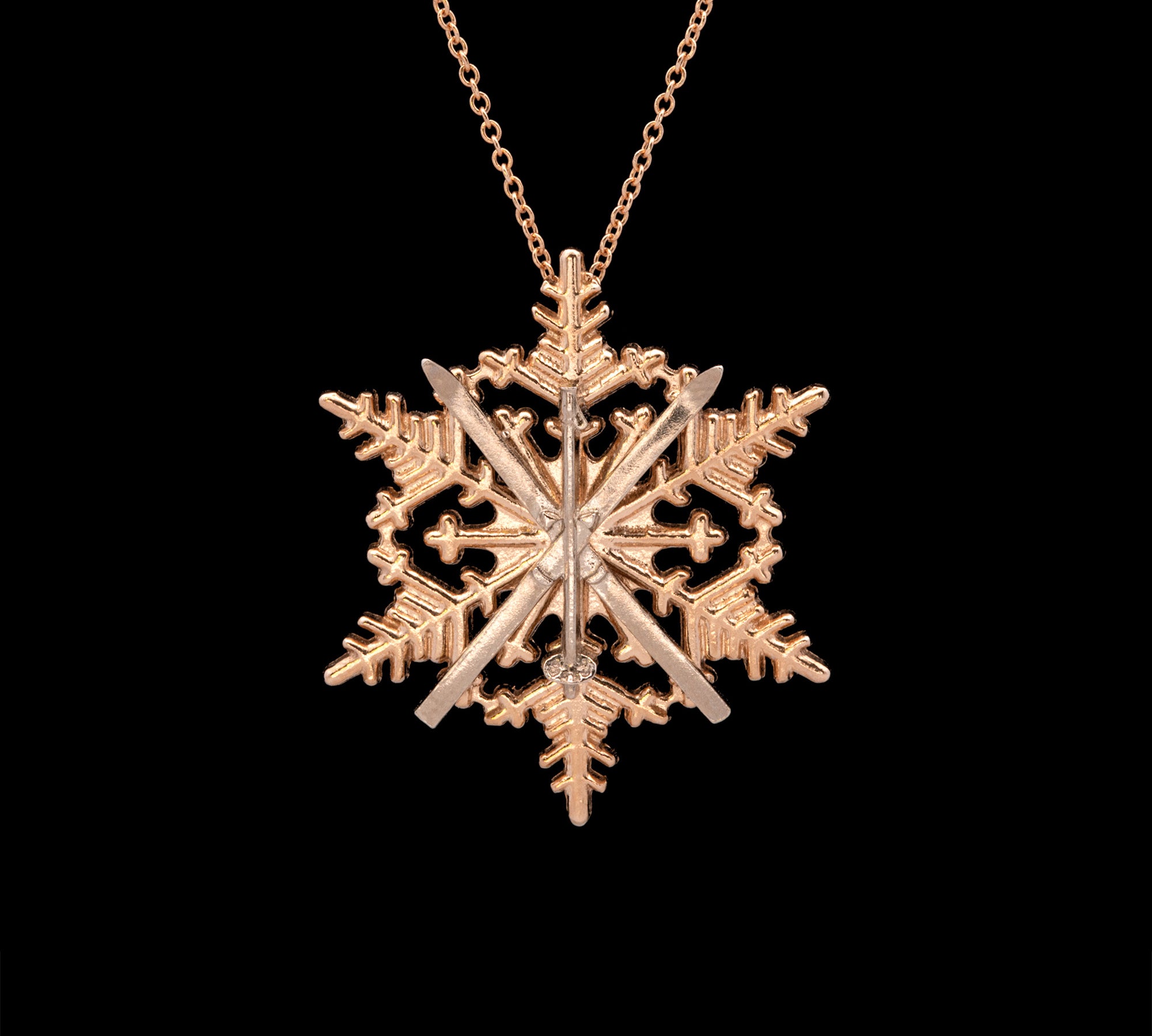 Ski Museum Snowflake And Ski Pendant With 18 Inch Chain, 14K Yellow Gold