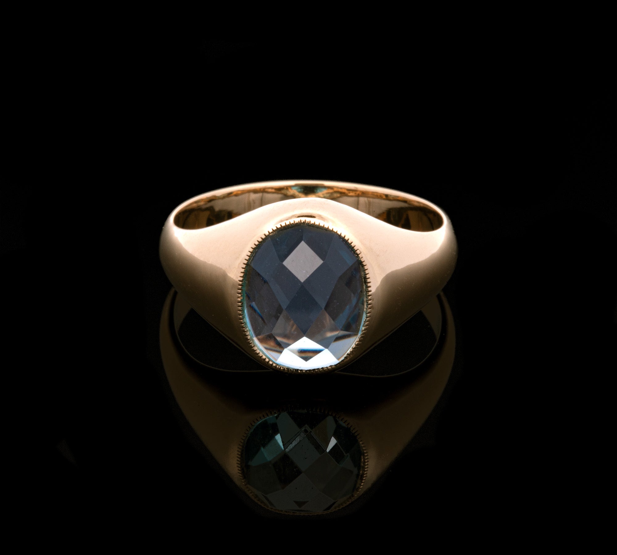 18K Yellow Gold Oval Cabochon Swiss Blue Topaz Ring