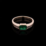 18K Yellow Gold Rectangular Emerald And Diamond Ring
