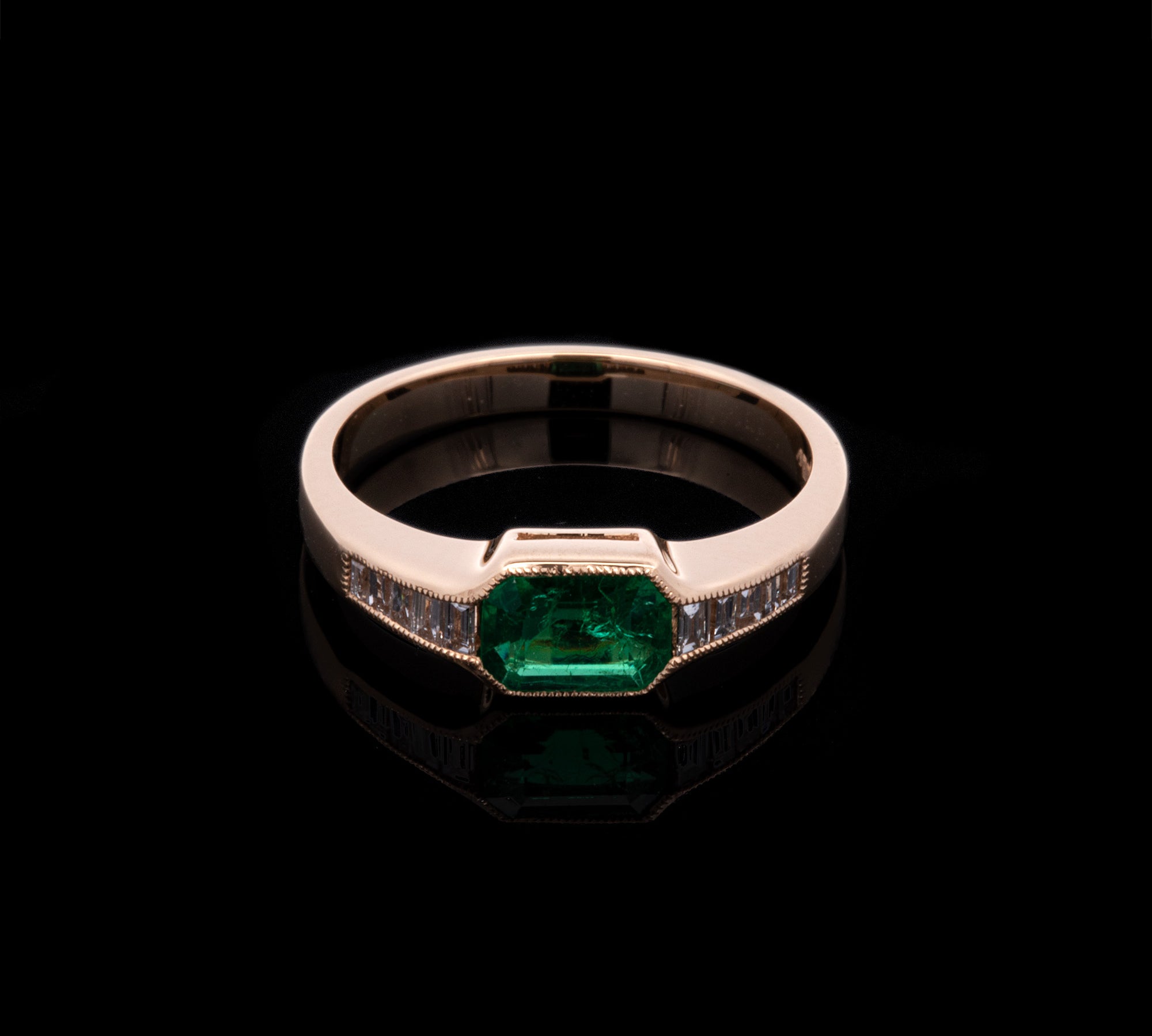 18K Yellow Gold Rectangular Emerald And Diamond Ring