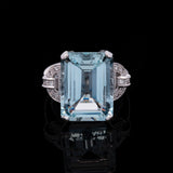 18K White Gold Rectangular Aquamarine And Diamond Ring