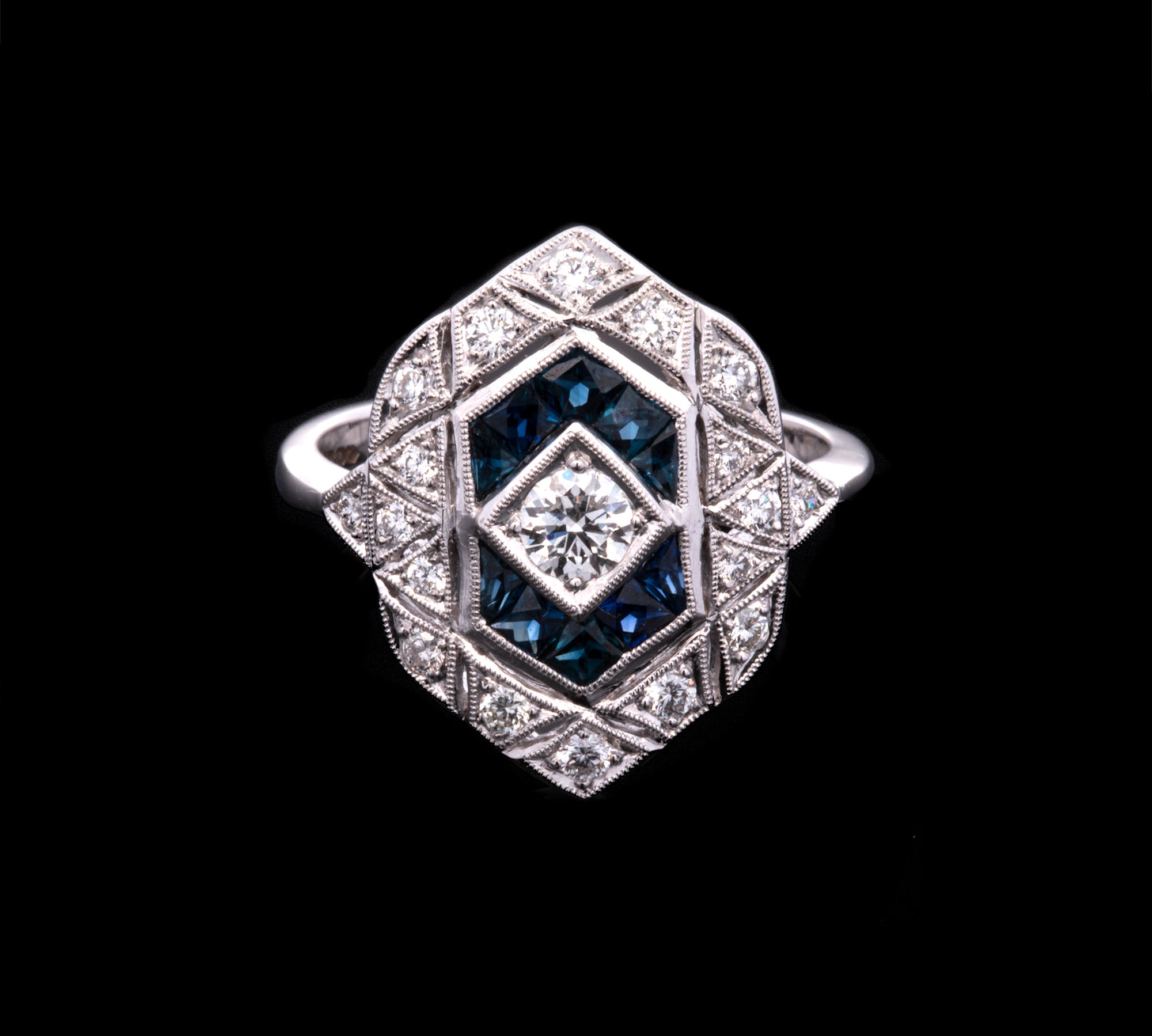 18K White Gold Cluster Sapphire And Diamond Ring