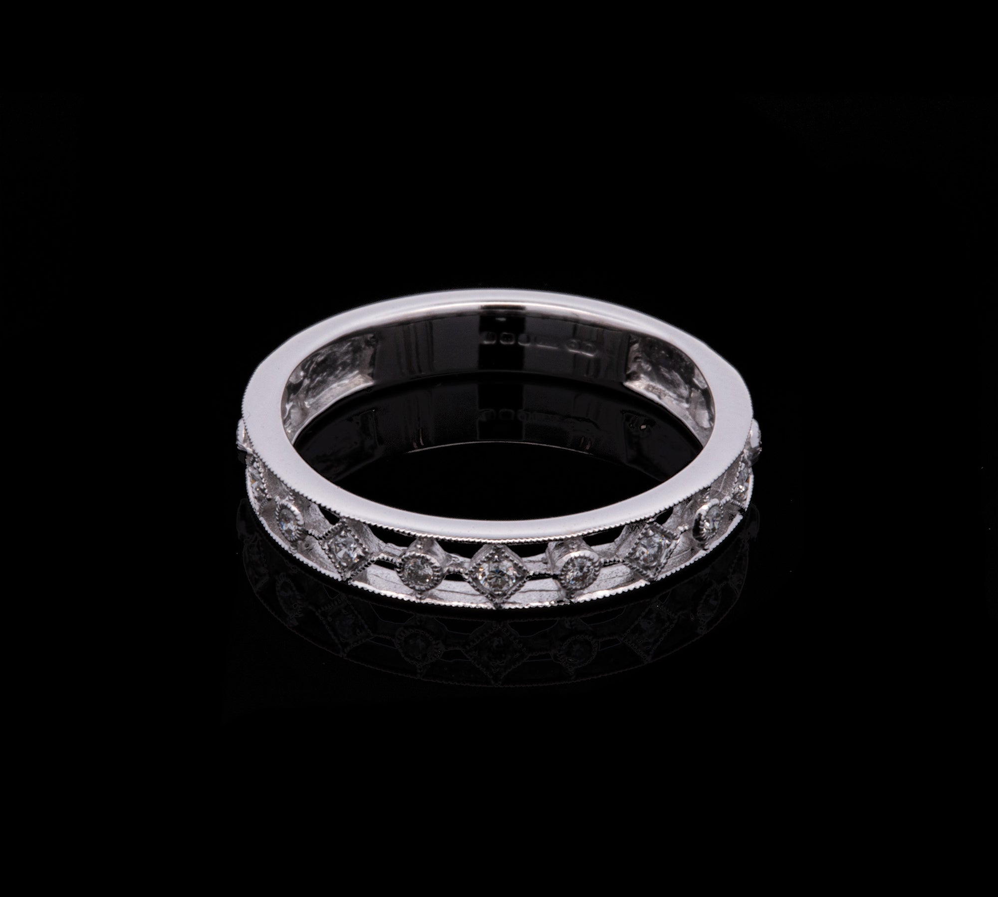 18K White Gold Fancy Diamond Band