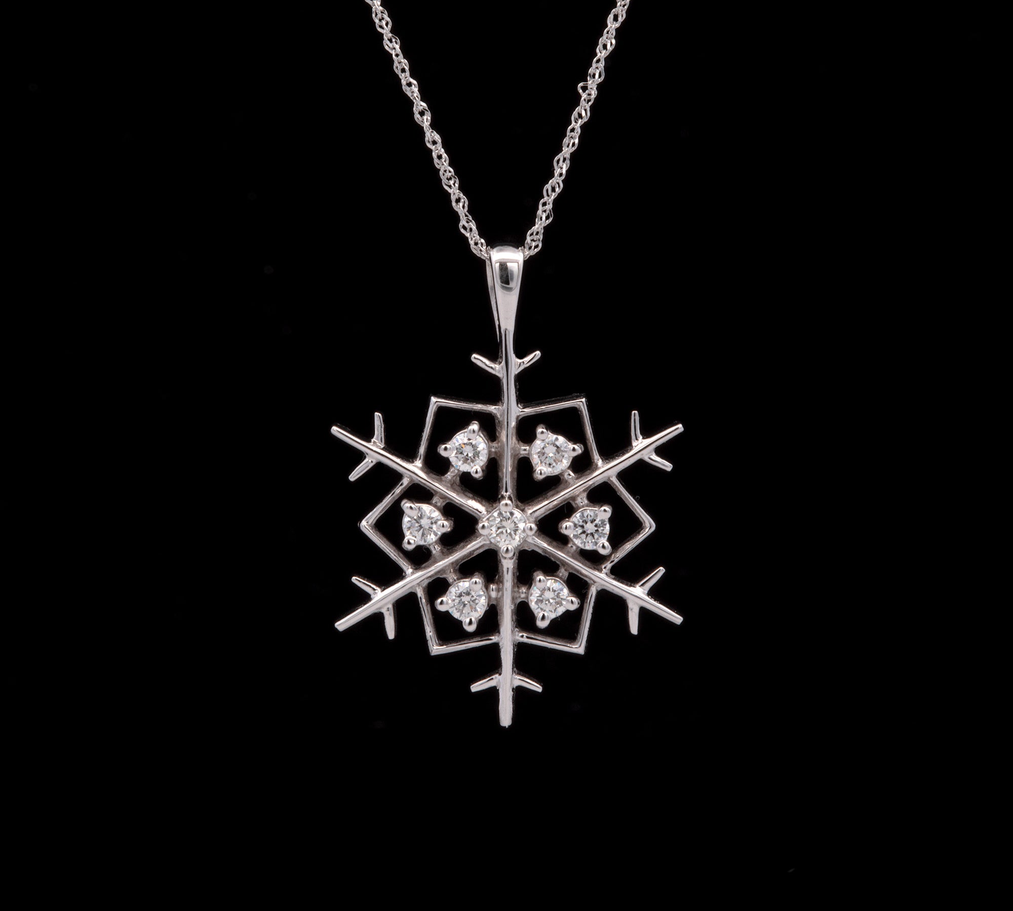 Middlebury Large Diamond Snowflake Pendant With 18" Chain, 14K White Gold