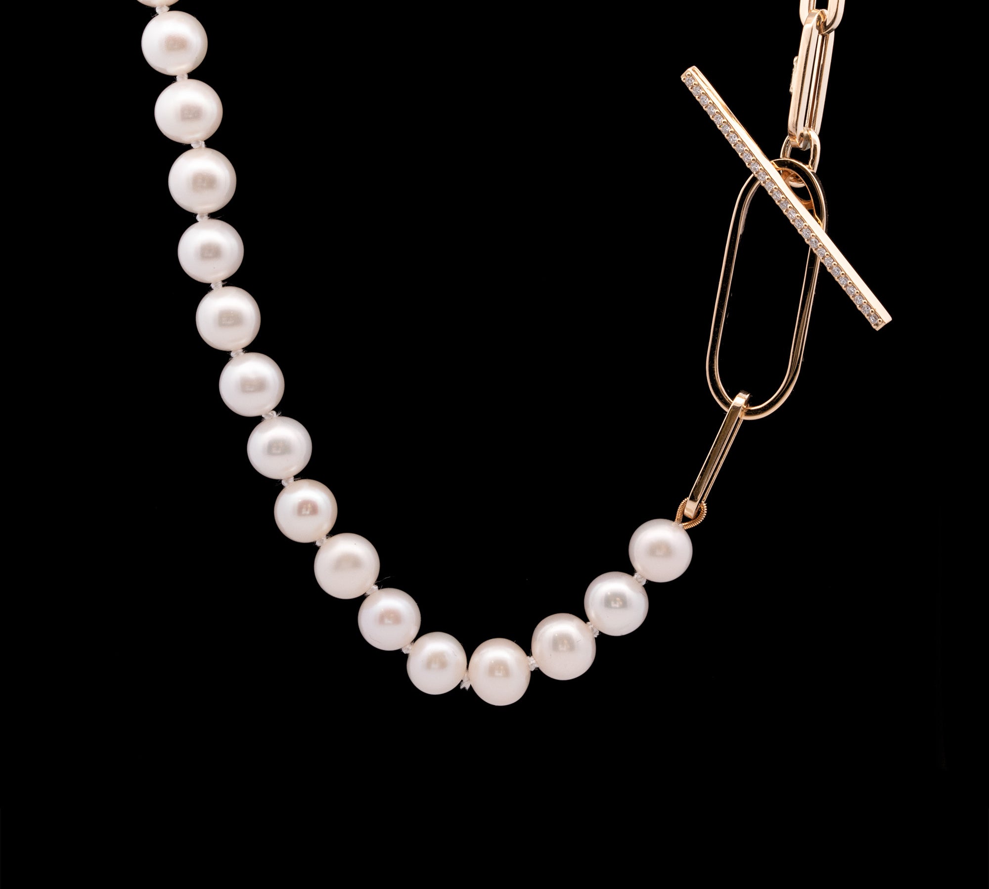 Custom 14K Yellow Gold Pearl And Paperclip Chain Necklace With Large Diamond Toggle, 18 Inches