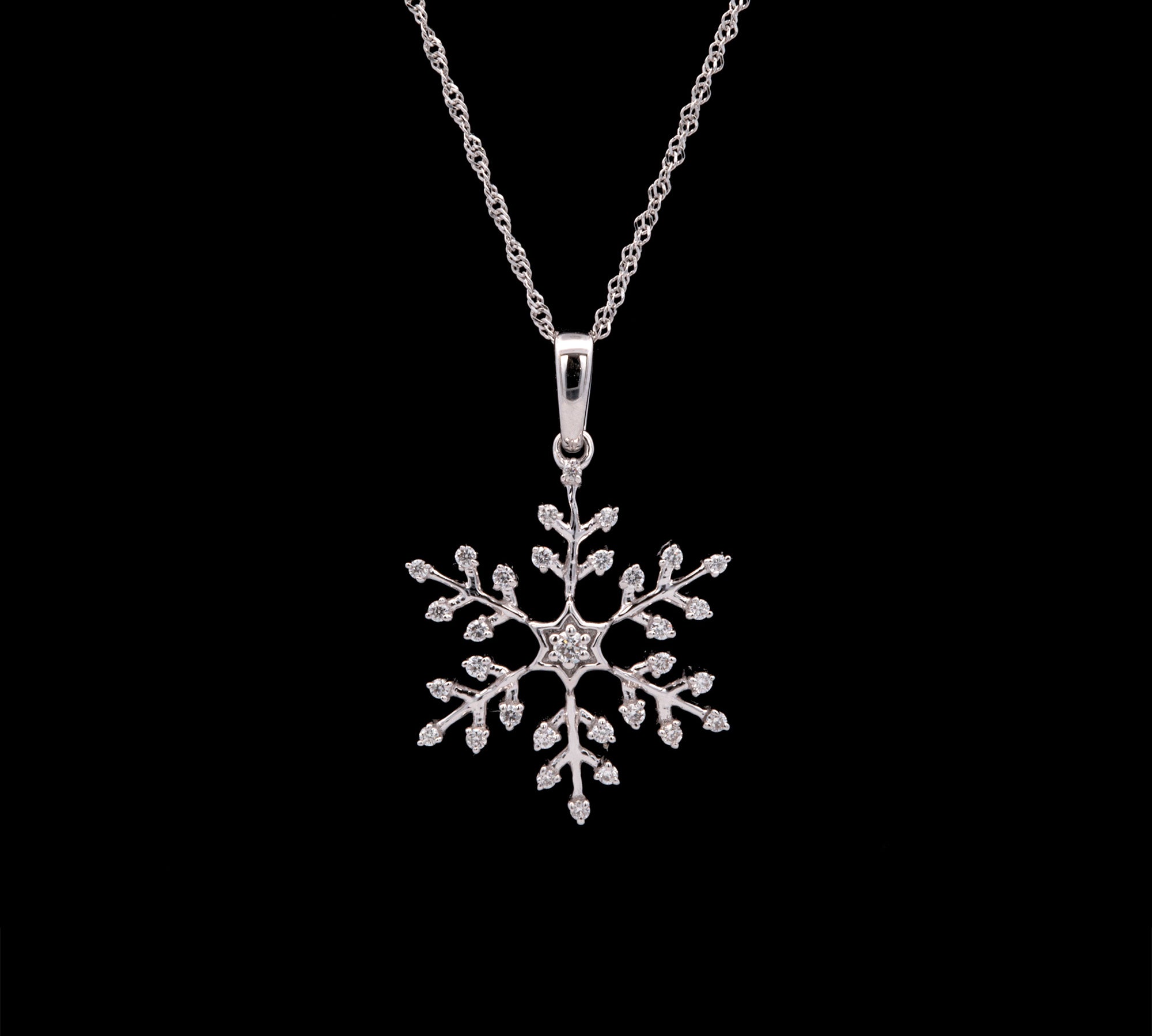 Pomfret Diamond Snowflake Pendant With 18" Chain, 14K White Gold